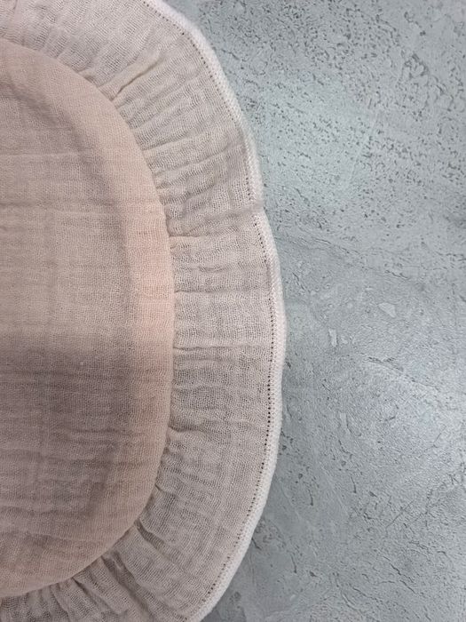 Elastic overlock, stretches with the fabric