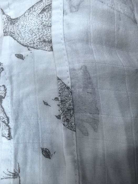 Rolled hem — muslin baby textile by Jingwei Youpin